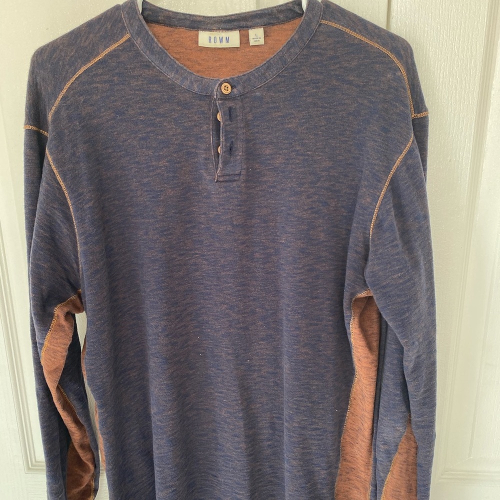 R O W M henley button up shirt